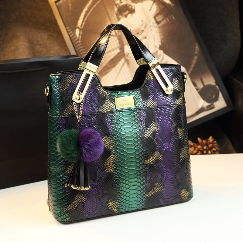 Elegante shopper van PU-leer met slangenprint