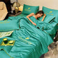 🛏️50% KORTING❄️Alsof je elke zomernacht in een ijskoude gletsjerspleet kruipt die je lakens zelf schoon wast! Deze 4-delige verkoelende set voelt als zijde, ademt als katoen, en maakt van je bed een koel eiland.