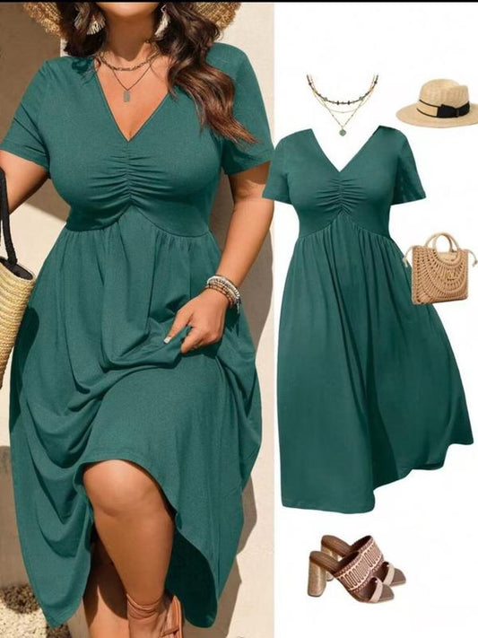 Plus Size V-Hals Midi Jurk™ – Geplooide A-Lijn | Vloeiend Zomerstof | Casual & Elegant