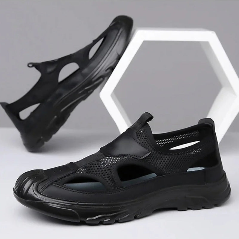 Lichtgewicht sandalen met zachte zool en holle mesh