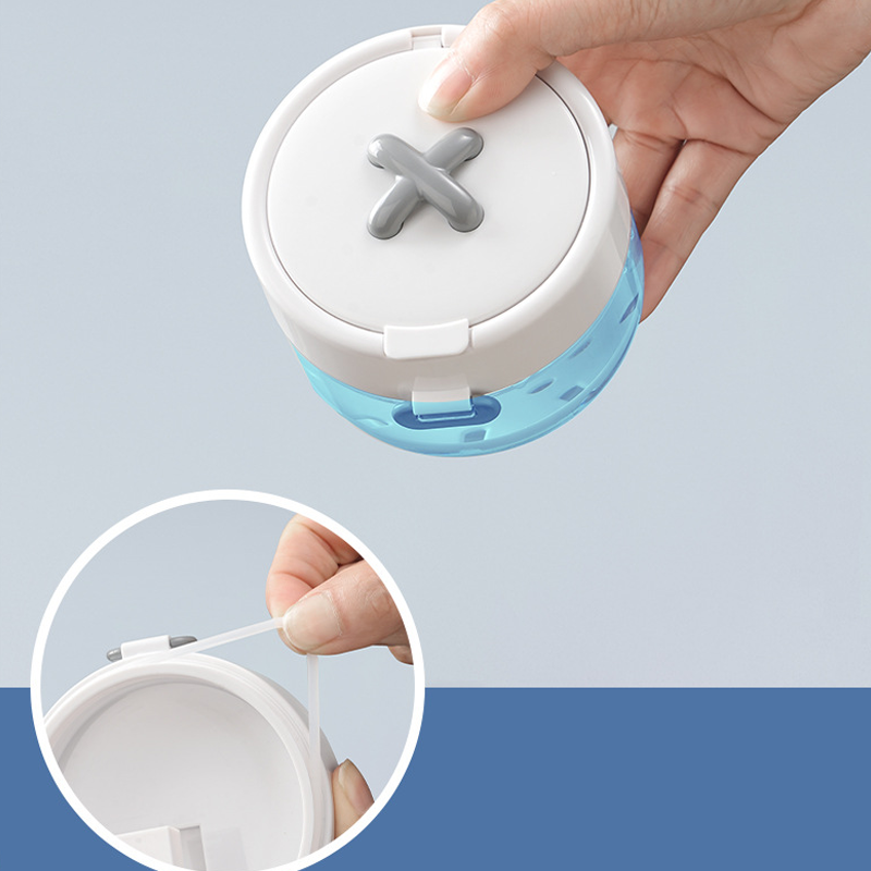 🧳 50% KORTING!🦷Stop met het zoeken naar dat ene losse borsteltje! Dit koffertje is je persoonlijke beugel-assistent: bad, tools, spiegel – alles in één. Je beugel wordt nooit meer verloren of vies, en jij loopt met een stralende glimlach de deur uit