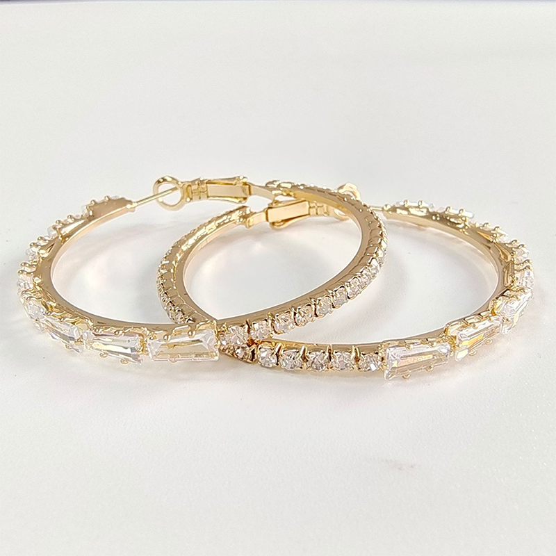 Schitterende Cubic Zirconia Creolen voor Dames