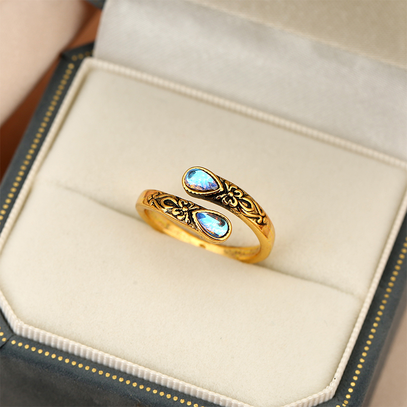 Vintage Verstelbare Open Ring met Druppelvormige Lichtgevende Zirkonia