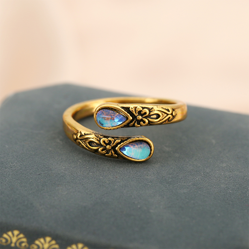 Vintage Verstelbare Open Ring met Druppelvormige Lichtgevende Zirkonia