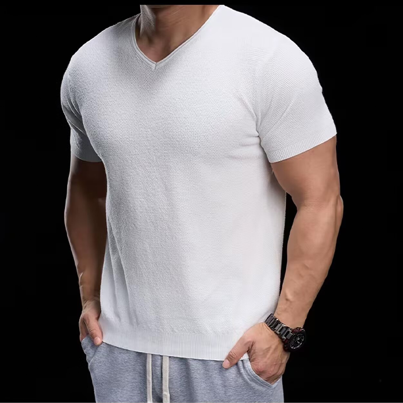 Ademend gebreid T-shirt met V-hals