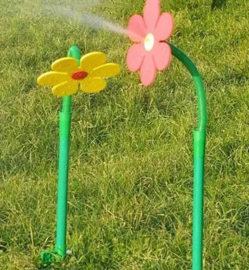 Grappige Dansende Bloem Tuin Gazonsproeier