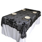 Tafelkleed en placemat set met griezelige Halloween-patronen